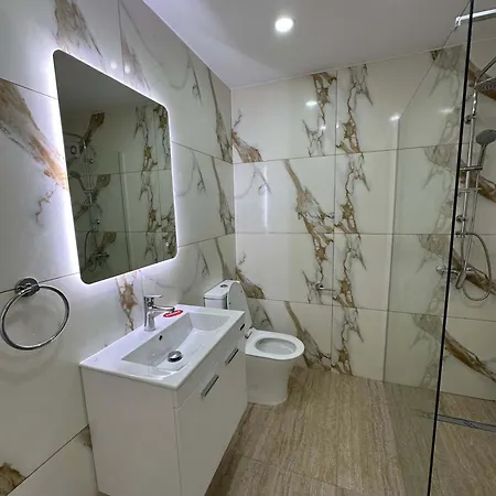 Apartman Whthegroundnest Paralímni