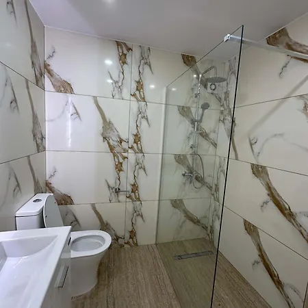 Whthegroundnest Apartman Paralímni